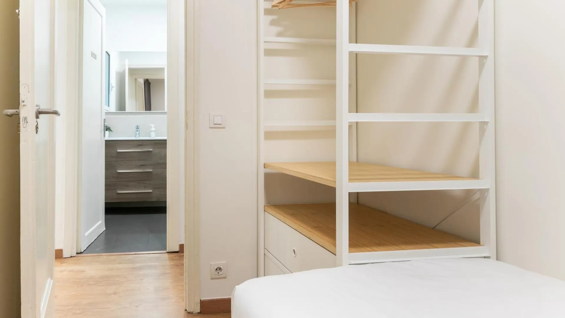 Atica Apartments - By Weflating Barcelona