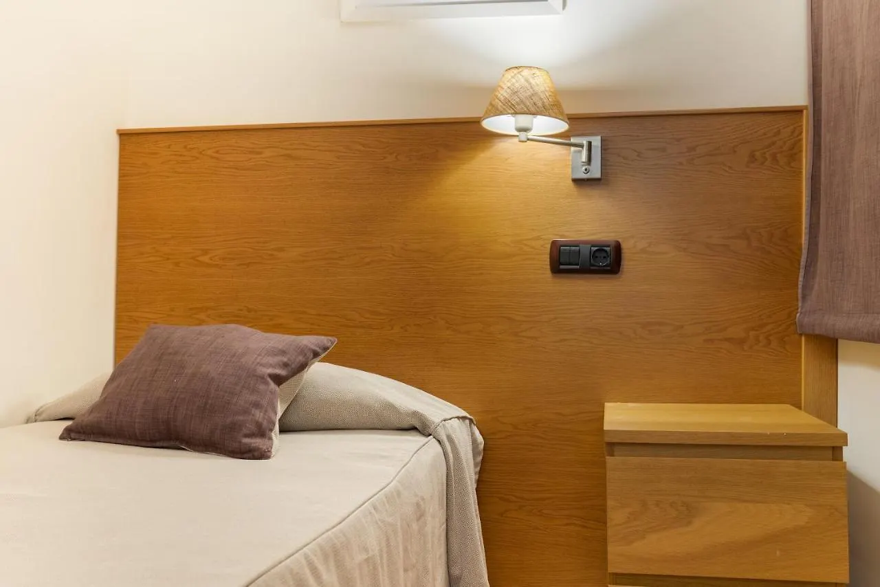 Atica Apartments - By Weflating Barcelona 0*,