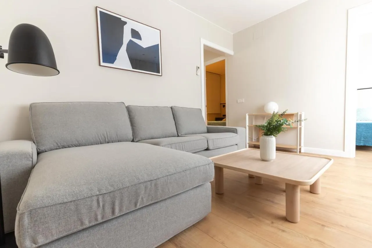 Atica Apartments - By Weflating Barcelona 0*,