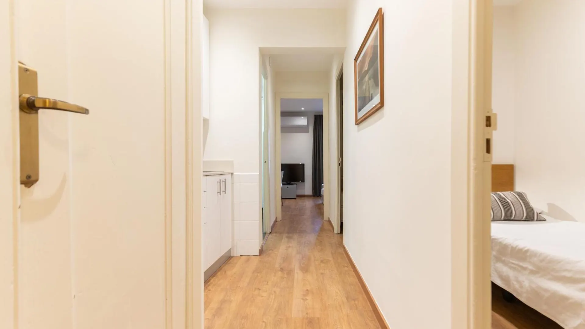 Atica Apartments - By Weflating Barcelona